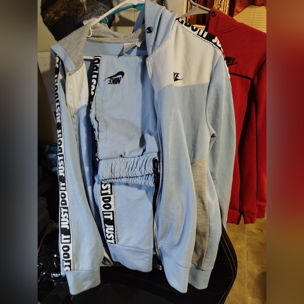 Nike sweat suit outfit